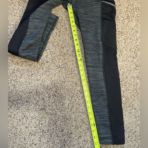 Athleta Fleece Lined Leggings Size Medium - Picture 9 of 10